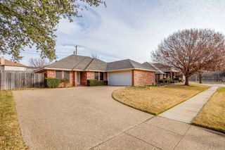 6003 Blue Mesa Drive, Arlington, TX 76017