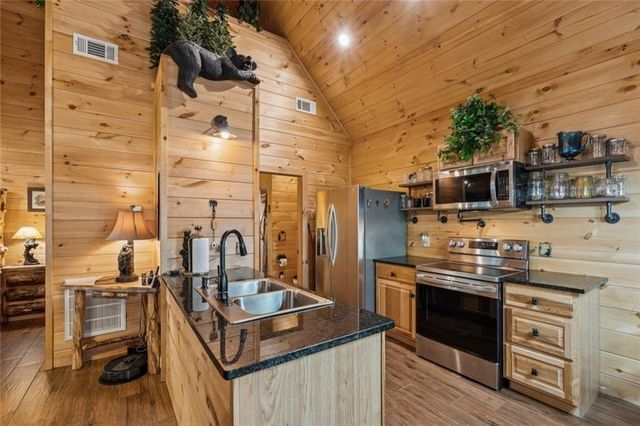 491 Old Parker Terrace, Ellijay, GA 30536
