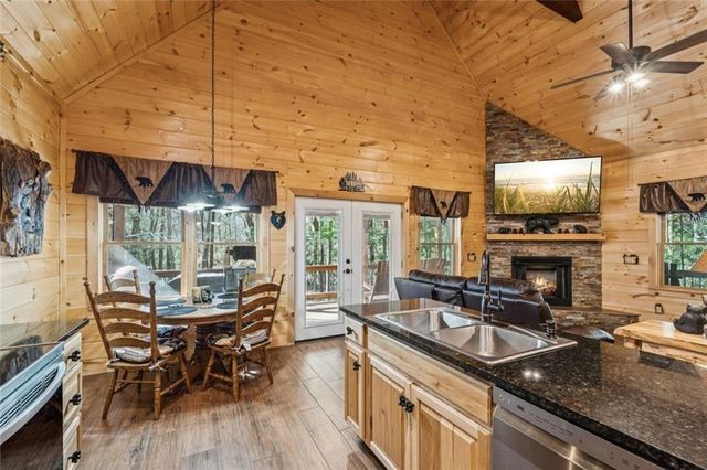 491 Old Parker Terrace, Ellijay, GA 30536