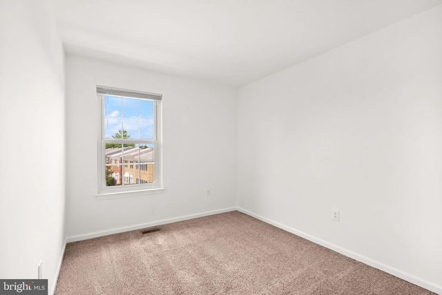 7369 RHONDDA DR, Lorton, VA 22079