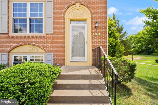 7369 RHONDDA DR, Lorton, VA 22079