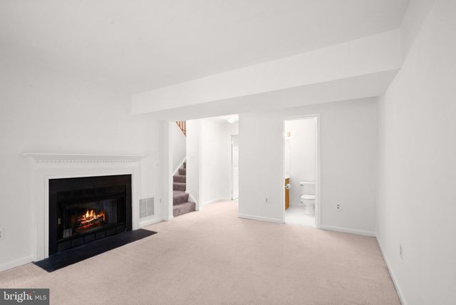 7369 RHONDDA DR, Lorton, VA 22079