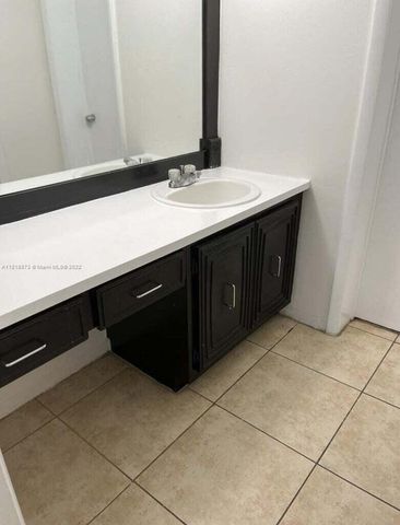 484 NW 165th St Road A-211, Miami, FL 33169