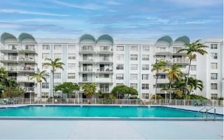 484 NW 165th St Road A-211, Miami, FL 33169