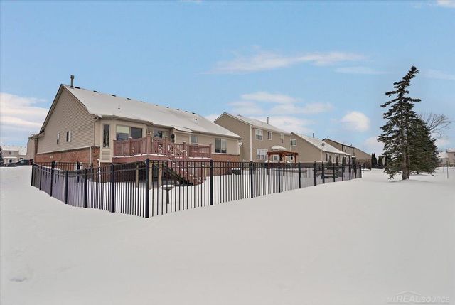 29397 Jennifer Drive, Chesterfield Twp, MI 48051