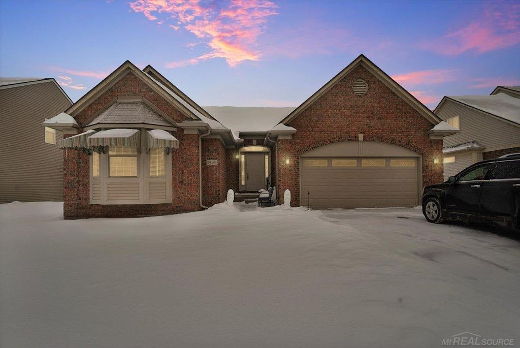 29397 Jennifer Drive, Chesterfield Twp, MI 48051