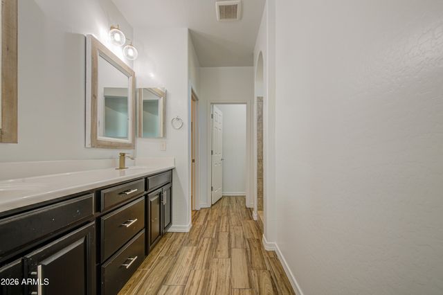 26119 W WAHALLA Lane, Buckeye, AZ 85396