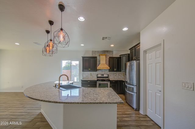 26119 W WAHALLA Lane, Buckeye, AZ 85396
