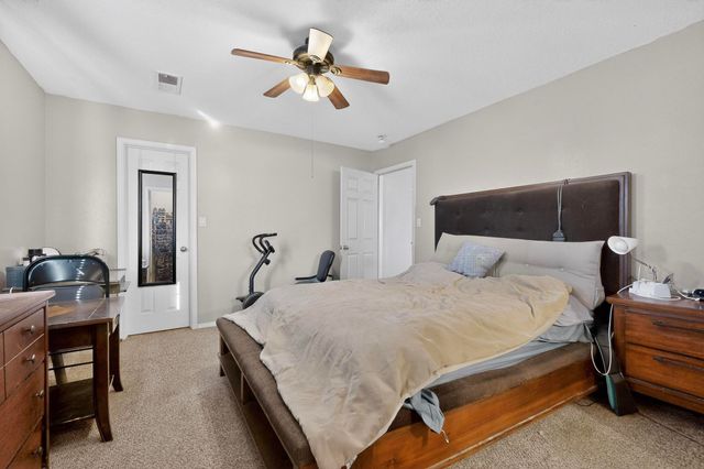 2001 Valley View Drive SW, Los Lunas, NM 87031