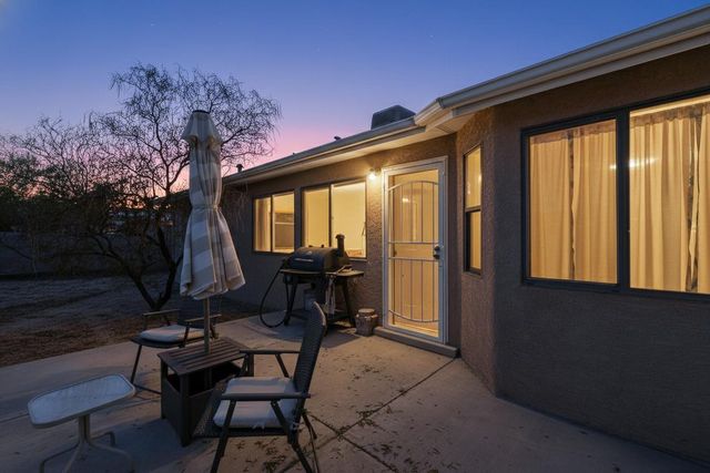 2001 Valley View Drive SW, Los Lunas, NM 87031