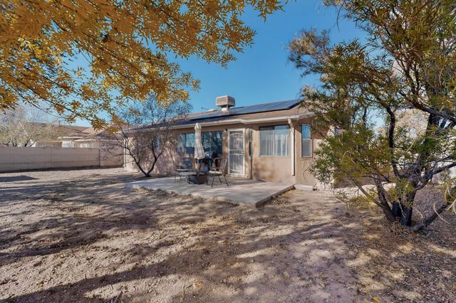 2001 Valley View Drive SW, Los Lunas, NM 87031