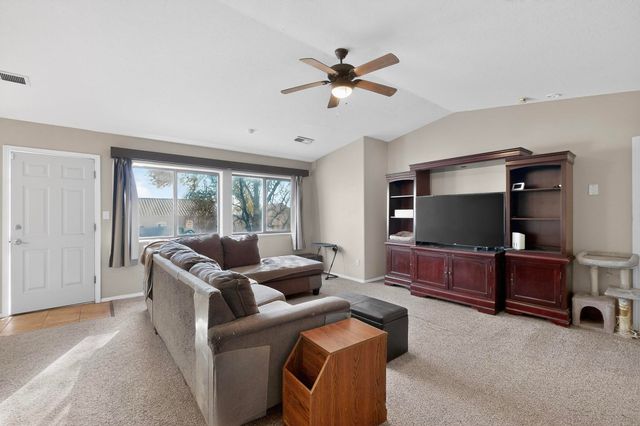 2001 Valley View Drive SW, Los Lunas, NM 87031