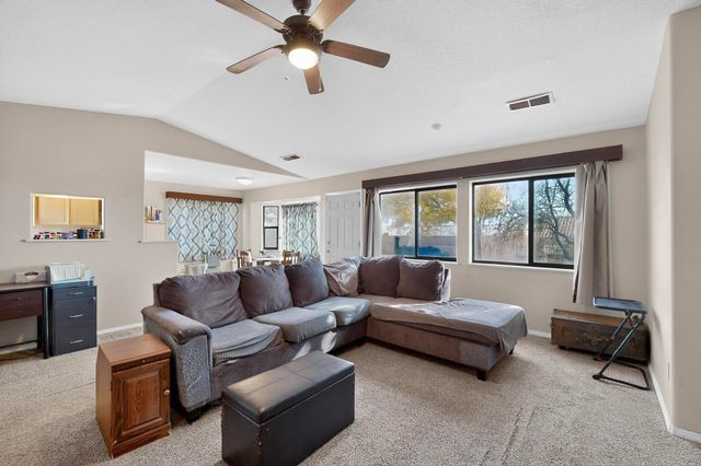 2001 Valley View Drive SW, Los Lunas, NM 87031