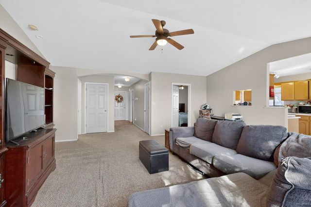 2001 Valley View Drive SW, Los Lunas, NM 87031