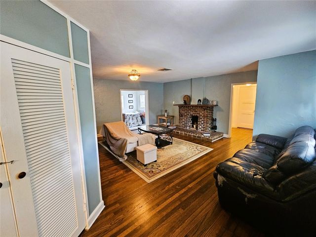 7301 N 13TH STREET, Tampa, FL 33604