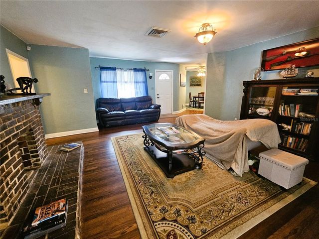 7301 N 13TH STREET, Tampa, FL 33604