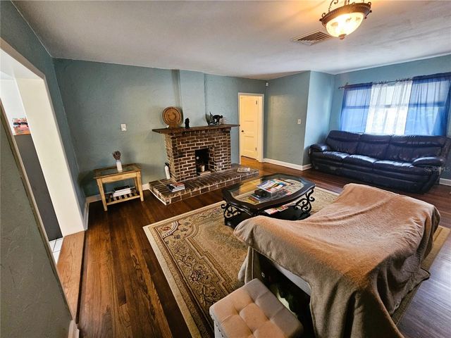 7301 N 13TH STREET, Tampa, FL 33604