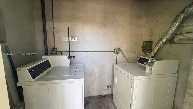 560 NE 67th St 1, Miami, FL 33138