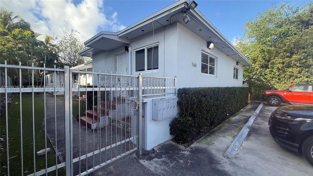 560 NE 67th St 1, Miami, FL 33138