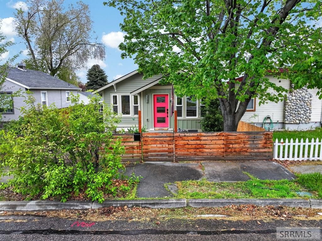 Image 2 of property listing at 209 S 14th Street, Pocatello, ID 83201