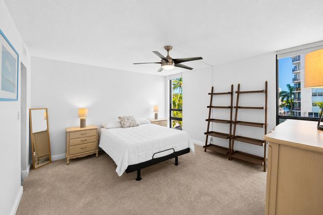 4800 Bayview 306, Fort Lauderdale, FL 33308