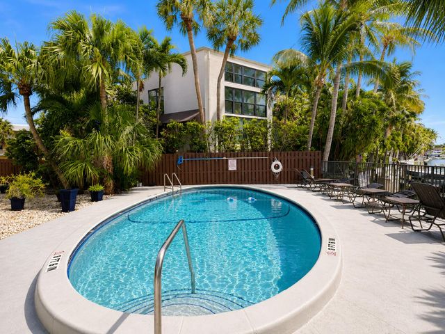 4800 Bayview 306, Fort Lauderdale, FL 33308
