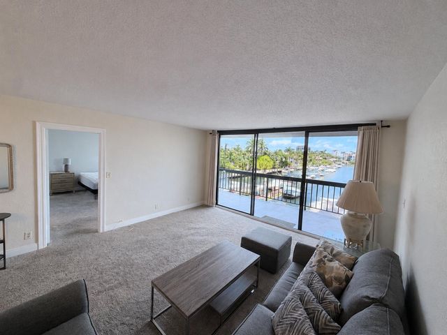 4800 Bayview 306, Fort Lauderdale, FL 33308