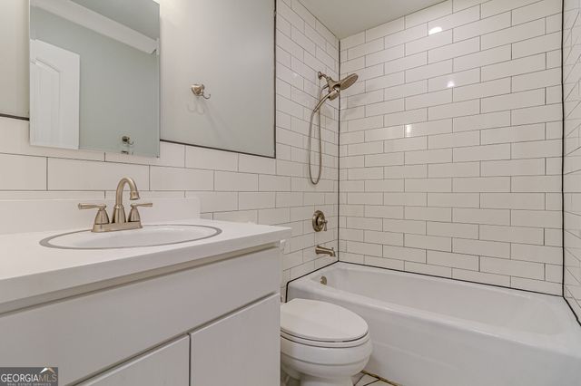 4456 Lake Ivanhoe Drive, Tucker, GA 30084