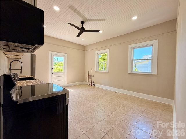 18 MIDWAY Street, Granite Falls, NC 28630