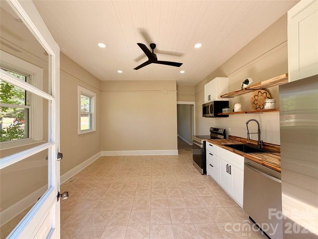 18 MIDWAY Street, Granite Falls, NC 28630