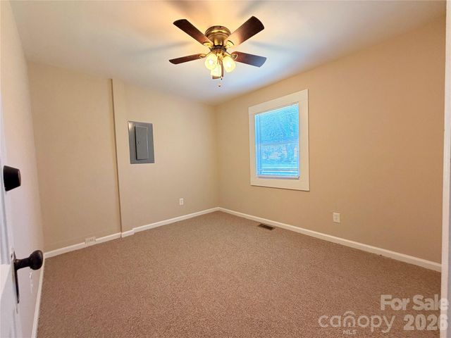 18 MIDWAY Street, Granite Falls, NC 28630