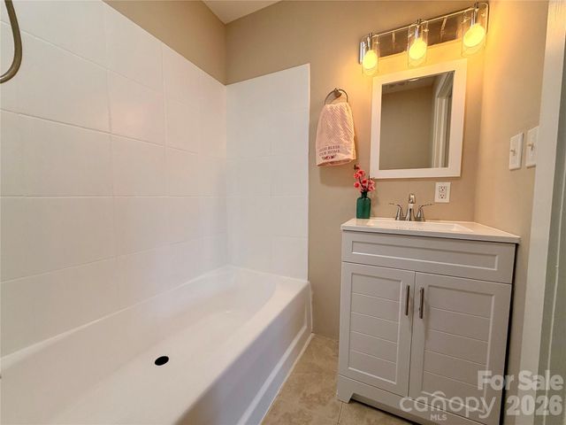 18 MIDWAY Street, Granite Falls, NC 28630