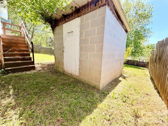 18 MIDWAY Street, Granite Falls, NC 28630