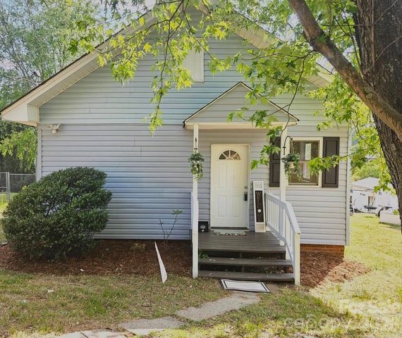 18 MIDWAY Street, Granite Falls, NC 28630
