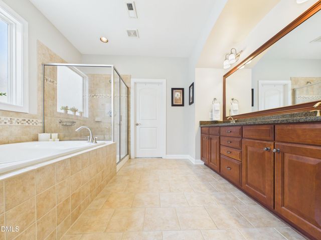 801 Long Meadows Road, Chapel Hill, NC 27516