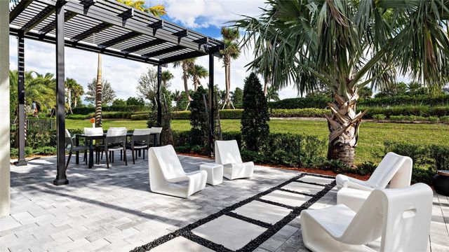 435 VERONA WAY, Lady Lake, FL 32159