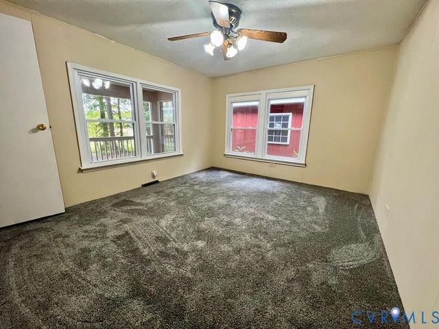 8739 River Rd, Lancaster, VA 22503