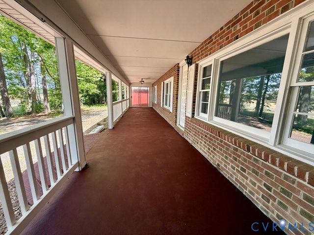 8739 River Rd, Lancaster, VA 22503