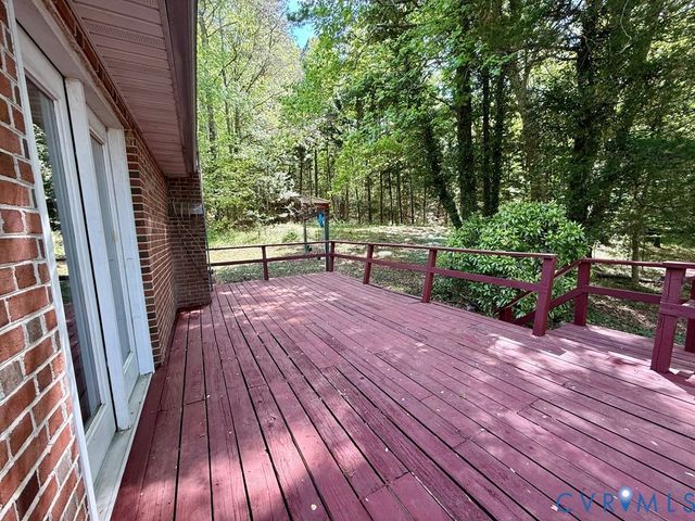 8739 River Rd, Lancaster, VA 22503