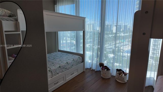 18555 Collins Avenue 905, Sunny Isles Beach, FL 33160