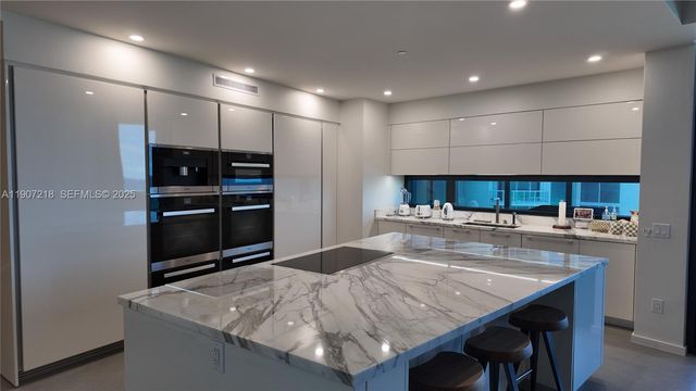 18555 Collins Avenue 905, Sunny Isles Beach, FL 33160