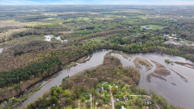 47 Wayne Street, Allegan, MI 49010