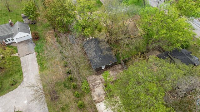 47 Wayne Street, Allegan, MI 49010