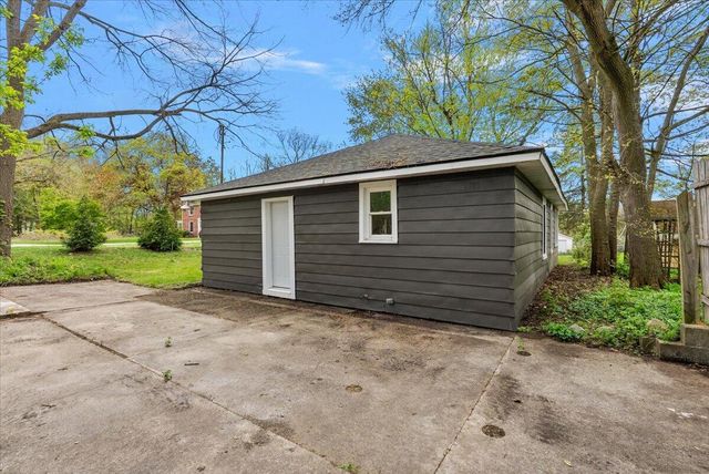 47 Wayne Street, Allegan, MI 49010
