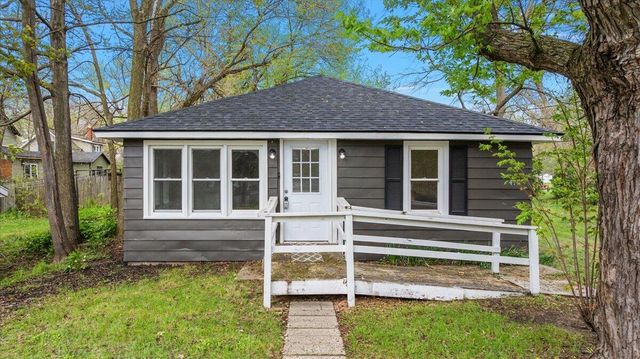47 Wayne Street, Allegan, MI 49010