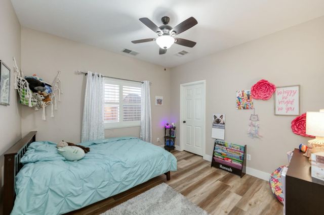 3129 3129 Ashcroft Avenue, Clovis, CA 93619