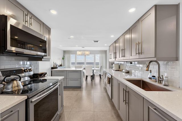 4301 N Ocean Boulevard 1206, Boca Raton, FL 33431