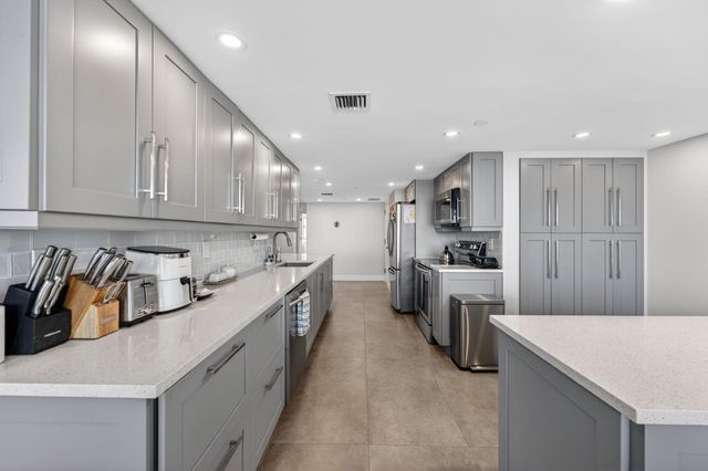 4301 N Ocean Boulevard 1206, Boca Raton, FL 33431