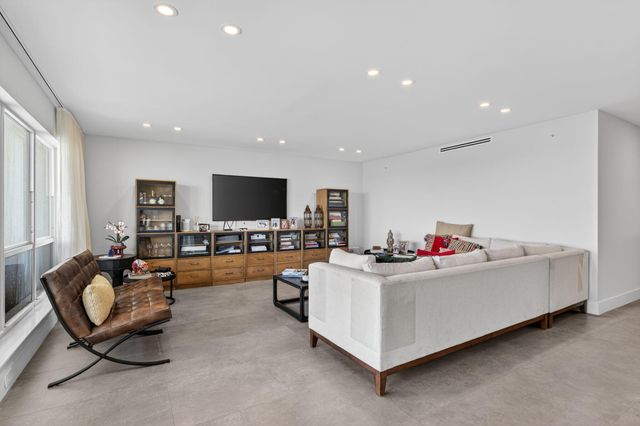 4301 N Ocean Boulevard 1206, Boca Raton, FL 33431