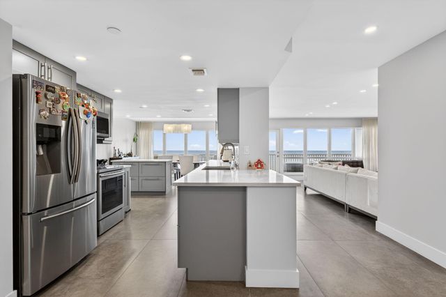 4301 N Ocean Boulevard 1206, Boca Raton, FL 33431